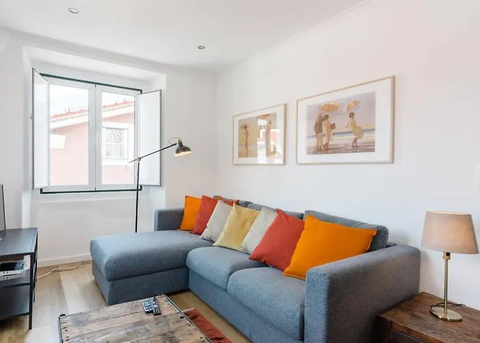 Beautiful Apartment With View Of The Tagus River