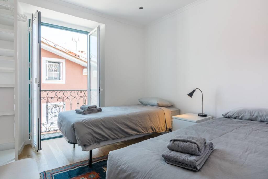 Beautiful With View Of The Tagus River Apartamento