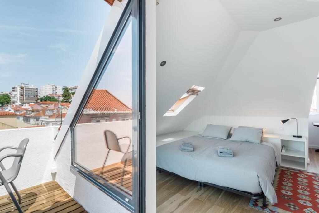 Beautiful With View Of The Tagus River *